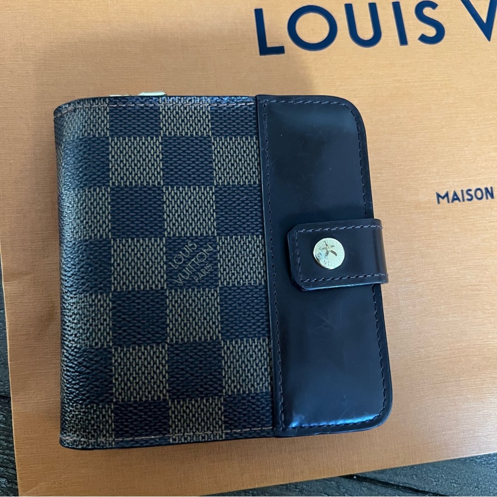Louis Vuitton Square Compact Zippy Wallet   in Brown Damier Ebene